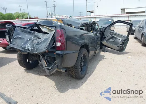 2003 Chevrolet Silverado 1500 Ls z USA, uszkodzony, nr VIN 2GCEC19V031214867